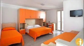 B&B Tramonti Del Sud Лечче Италия