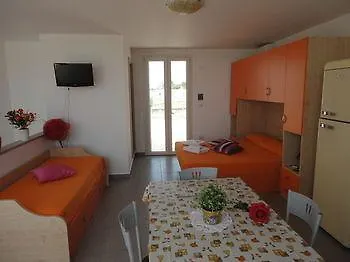 B&B Tramonti Del Sud Лечче 2*,  Италия