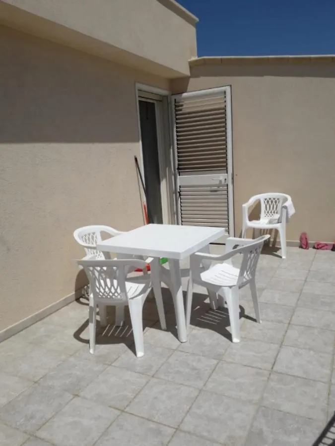 B&B Tramonti Del Sud Лечче Италия