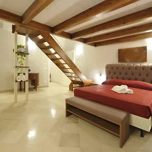 Palazzo Massari ** Lecce